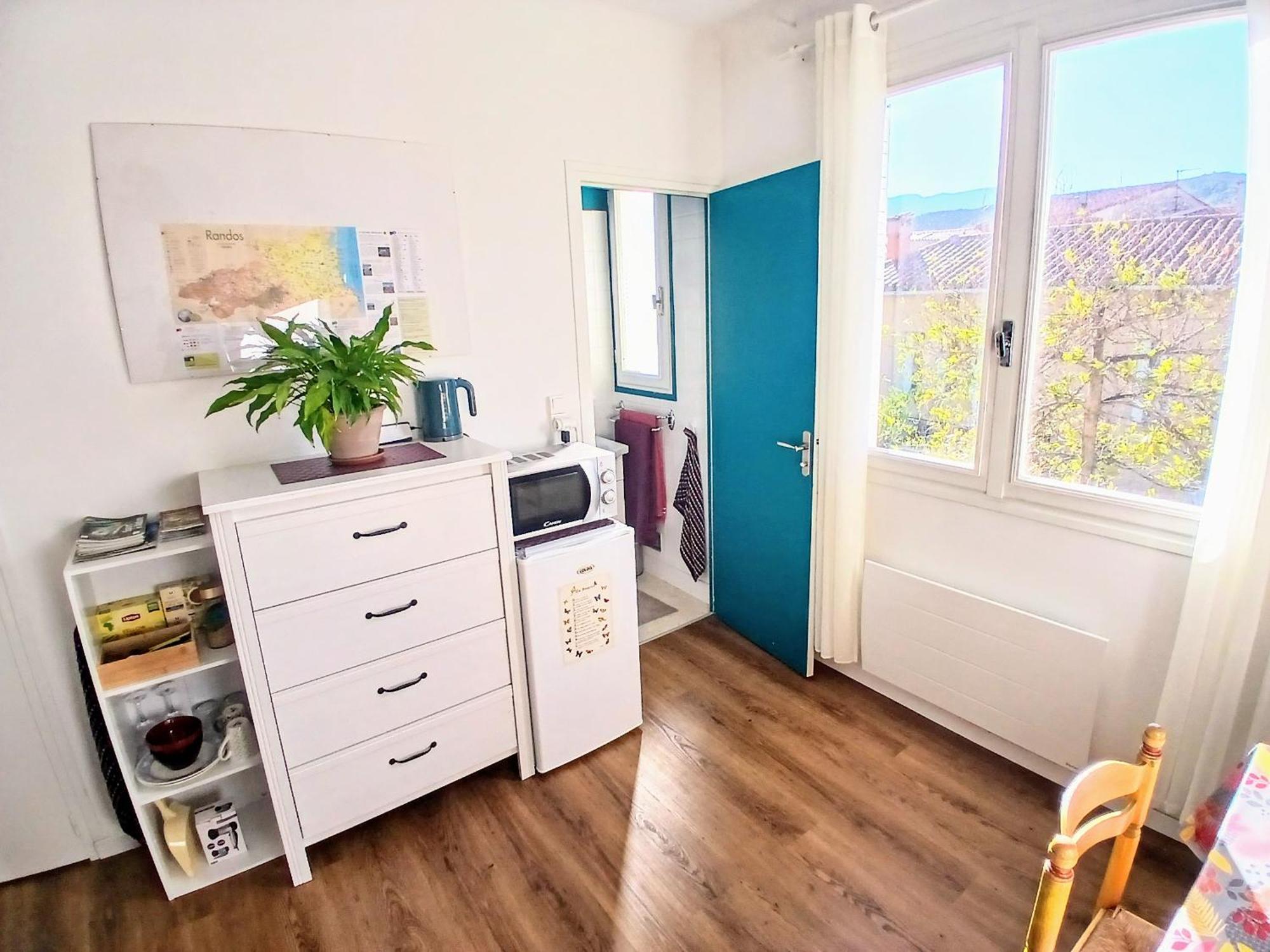 Comme Un Petit Studio - Totalement Independant - Entree Autonome Prades  Luaran gambar
